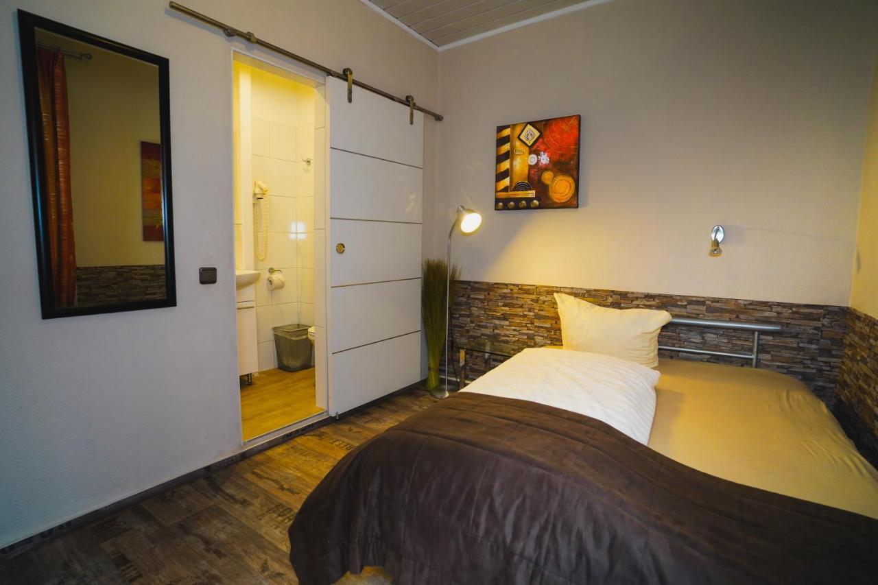 Gaestehaus Praesenzhof Bensheim Luaran gambar
